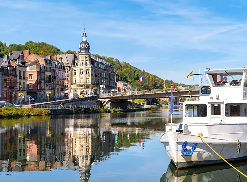 Croisières touristiques sur la meuse